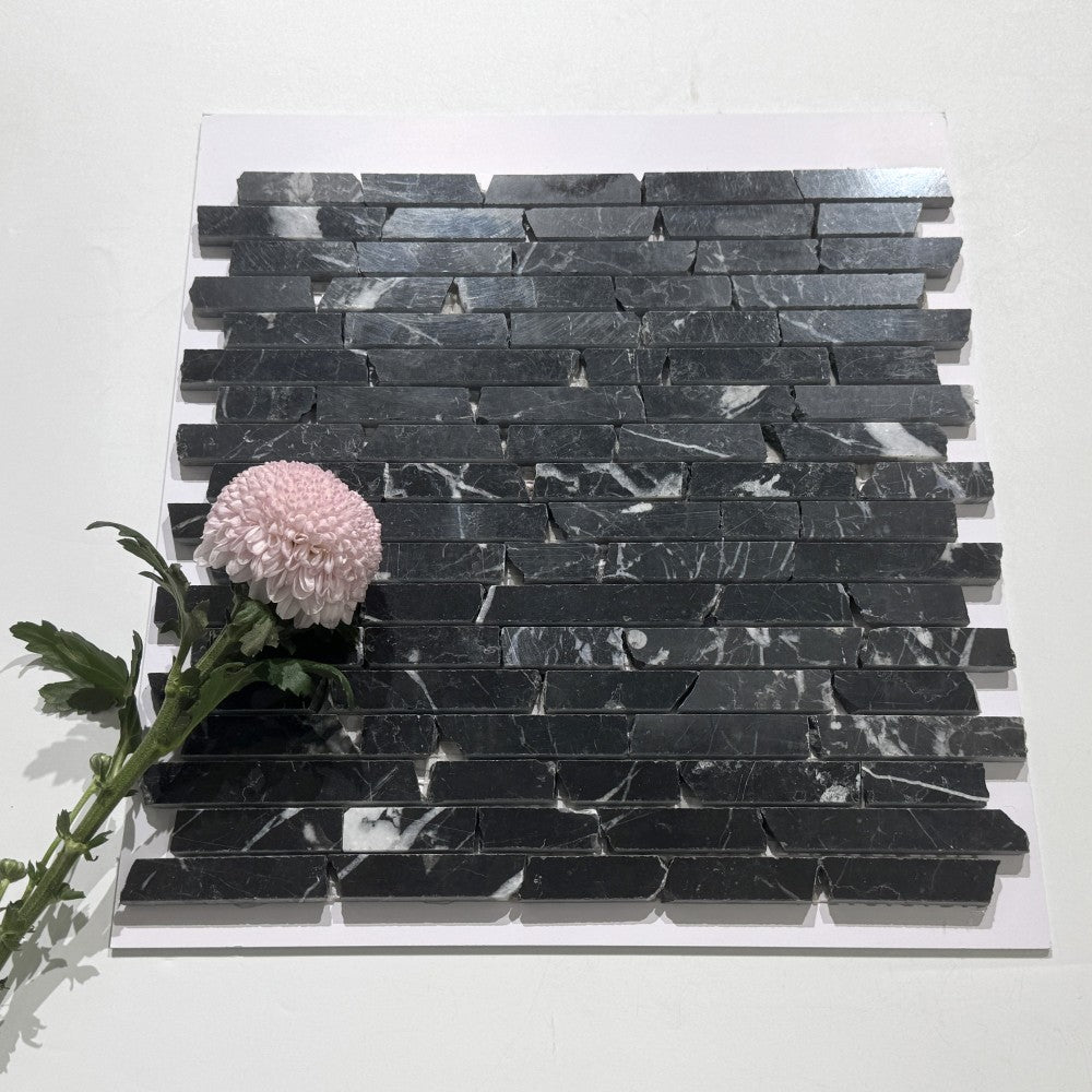 Mosaïque Marbre Noir – Effet éclaté, salle de bain & cuisine